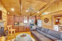 The Deer Cabin Peaceful Refuge in East Texas - parking
