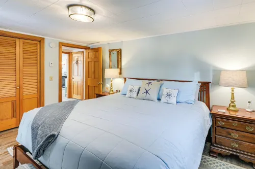 Walk to Pigeon Hill Bay: Coastal Maine Cottage - Beach
