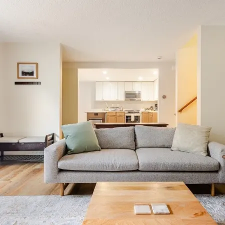 Home in Beaverton, 15mins from Downtown Portland