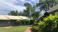 Lily Lagoon Resort - parking