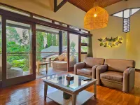 Villa 4-Br Klub Bunga No. 8 Batu Malang - Airport Shuttle