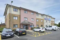 Travelodge Caerphilly Hotel - 3-Star