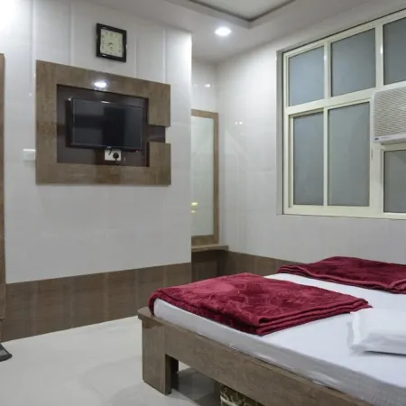 Hotel Haji Ali - Sahil Inn