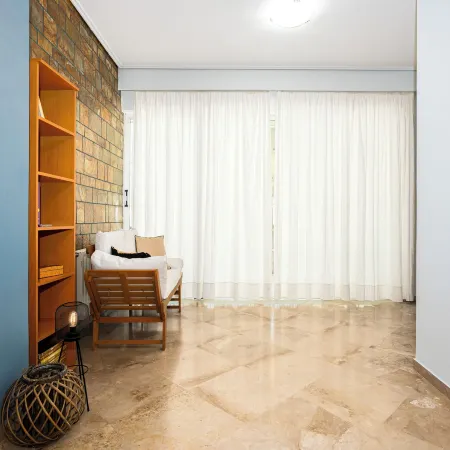 Spacious 144sqm flat near Mount Ymittos