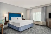 Hampton Inn Chicago North/Loyola Station