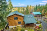 Private, Ocean View Cabin Next to Onp; Hot Tub/Game-Room