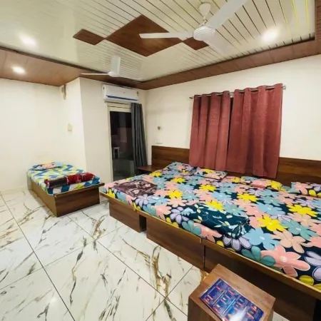 Hotel shree siddhivinayak