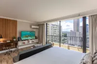 Partial Ocean King Studio w/ Kitchenette, AC &Pool - Homestays