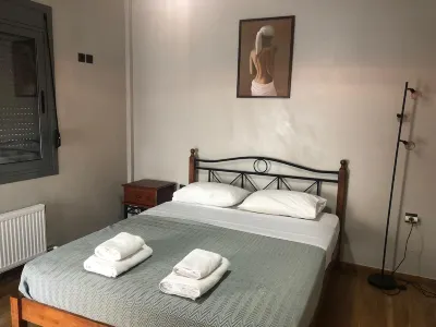 Luxurious apartment with big balcony!BEST location 엑사르히아 호텔