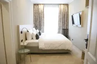 Newly renovated Boutique Hotel Vier Jahreszeiten in the heart of Salzburg - parking