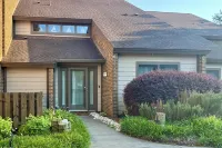 Windmill Point' Home: Steps to Beach & Pier! - WiFi