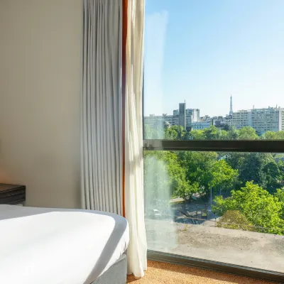 Doubletree by Hilton Paris Boulogne Hotels near Parc des Princes