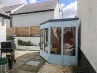 Wingelock Hotels in Rhosneigr