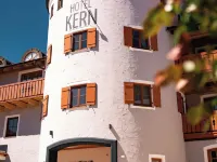 Hotel Garni Kern Hotels in Halfing