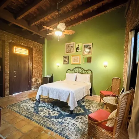 Hotel 1829