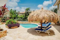 Spacious 4-Bedroom Apartment 2 km from Eagle Beach - 2-Sterne