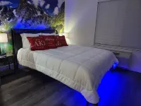 Near Airport, Hospital, Midtown, 58 TV - Apt 255 -  Ferienwohnungen