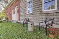 Renovated WV Schoolhouse History Buffs Heaven! - 3-Star