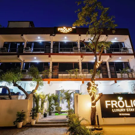 Hotel SV Near Noida Metro Station 52