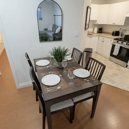 Willoughby Nest in Langley Township - Perfect Family Getaway