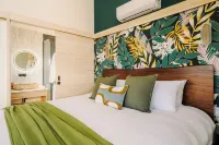 Lakay Monteverde: Heated Pool, Golf Cart Breakfast - شرفة