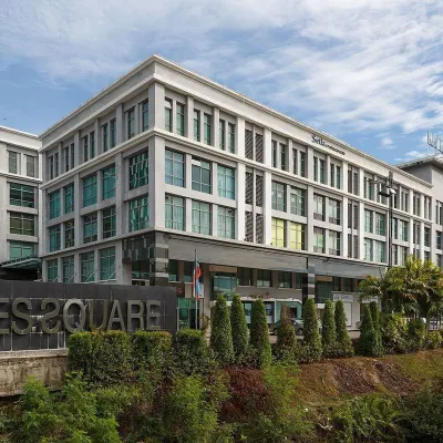 Homi Oasis at KK Times Square KKタイムズスクエア周辺のホテル