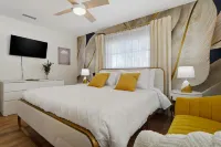 Poolside Retreat Sleeps 8 Putt Putt Hot Tub - อ่างจากุชชี่
