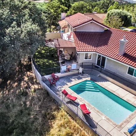 Candlewood Creek by Avantstay Pool + Fire Pit Quiet Paso Cul-de-sac