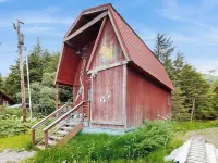 Hand-built Girdwood Cottage Near Alyeska Daylodge Hotels near Ted's Express