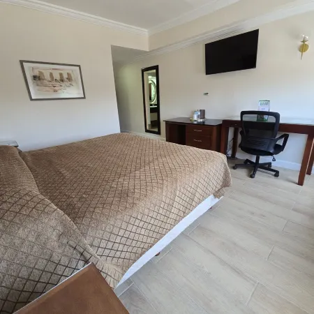 Los Cedros Hotel Inn