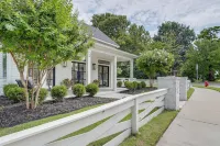 Walkable Rose District Retreat! 15 Mi to Tulsa - Homestays