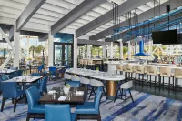 DoubleTree by Hilton Hotel Berkeley Marina - bar