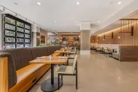 Cambria Hotel Portland - Pearl District - breakfast