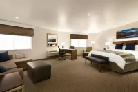 Delta Hotels Helena Colonial - Pools