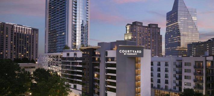 Courtyard Atlanta Buckhead Hotéis em Atlanta