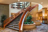 Embassy Suites by Hilton St. Louis St. Charles - parking