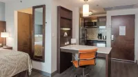 Staybridge Suites PUEBLA by IHG - Mountain view