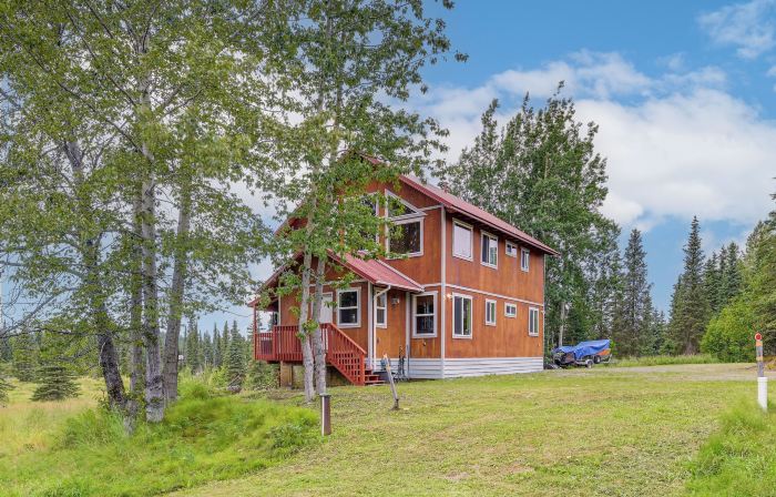 5 Mi to Kasilof River: Forest-view Retreat w/ Deck