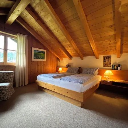 Frühholz—The Vacation Home, 5-Star "Kreuzeck" Apartment in Grainau & Southwestern-Facing Balcony