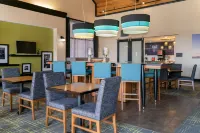 Comfort Inn & Suites Toledo North - breakfast