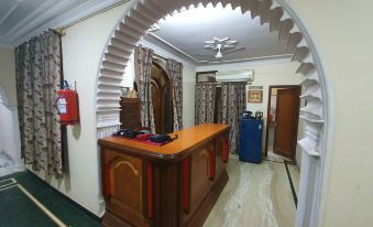 Hotel Rathore Lodge & Restaurant