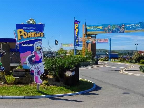 Pontins Southport Holiday Park Reviews For 2 Star Hotels In Southport Trip Com
