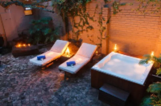 Shangri-La Country Hotel & Spa