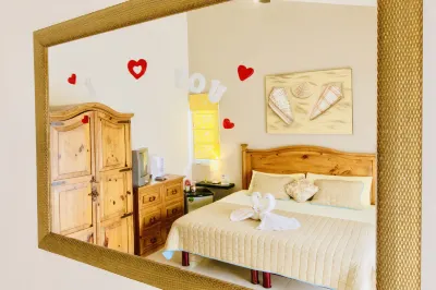Deluxe Comfort Balcony Room with Swimming Pool Air Conditioning and Parking
