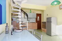 Adriana Holiday House , Free Parking, Wi Fi, Near Sea, Private Kitchen,