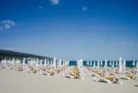 Seaside Garden Apartment with 2 Br for up to 5 Pax