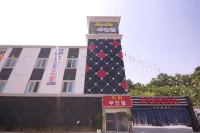 河南 Java 自助入住汽車旅館 Yanglimsa附近的飯店