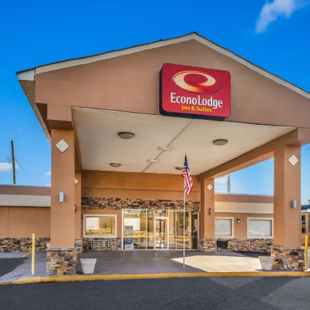 Econo Lodge Inn & Suites Macon West