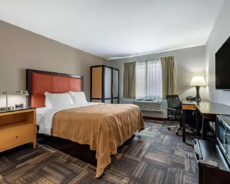 Spark by Hilton Evansville Downtown 埃文斯維爾酒店