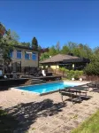 Yxnerum Hotell - piscina